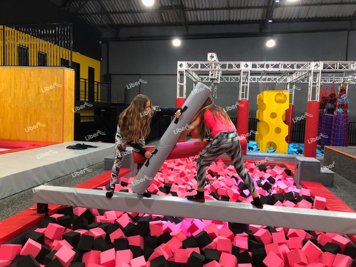 Trampoline theme park -2