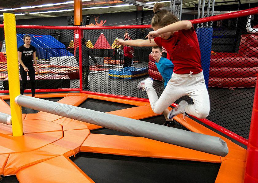 Trampoline wipe out-2